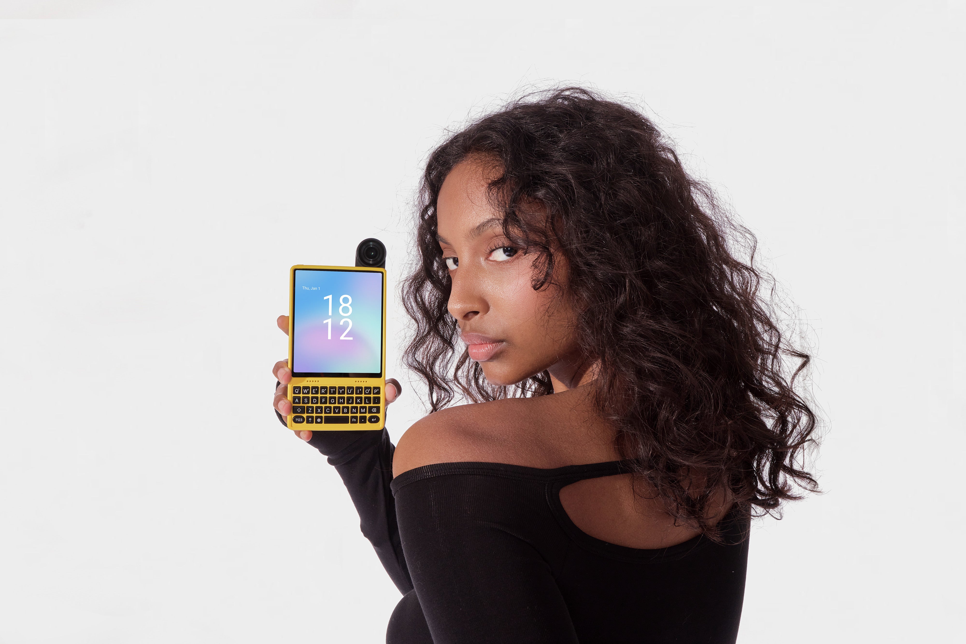 MindOne Phone: QWERTY Keyboard, Hi-Fi Dac | Snap-in Case | iKKO Audio